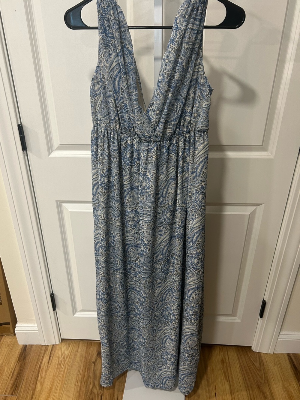 H&M Light Blue Paisley Sleeveless Maxi Dress